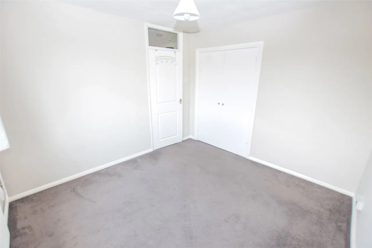 Cheyne Way, Farnborough, Hampshire, GU14 8SE, photo 7