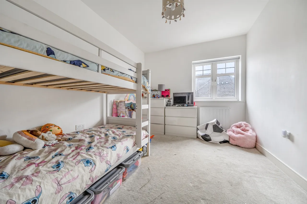 Robin Close, Enfield, EN2, photo 11