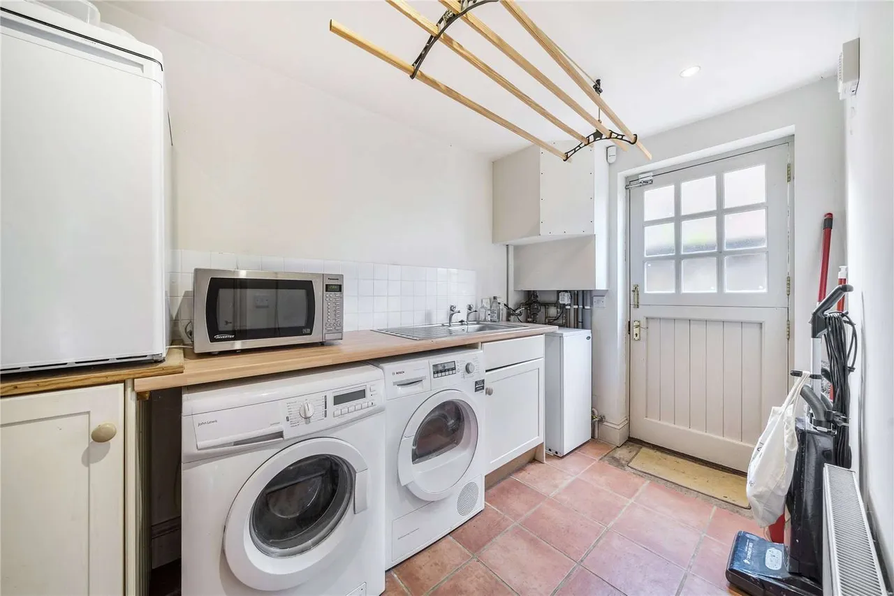 Main Street, Knossington, LE15, photo 8