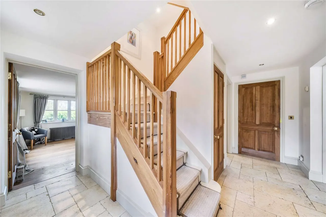 Main Street, Knossington, LE15, photo 11