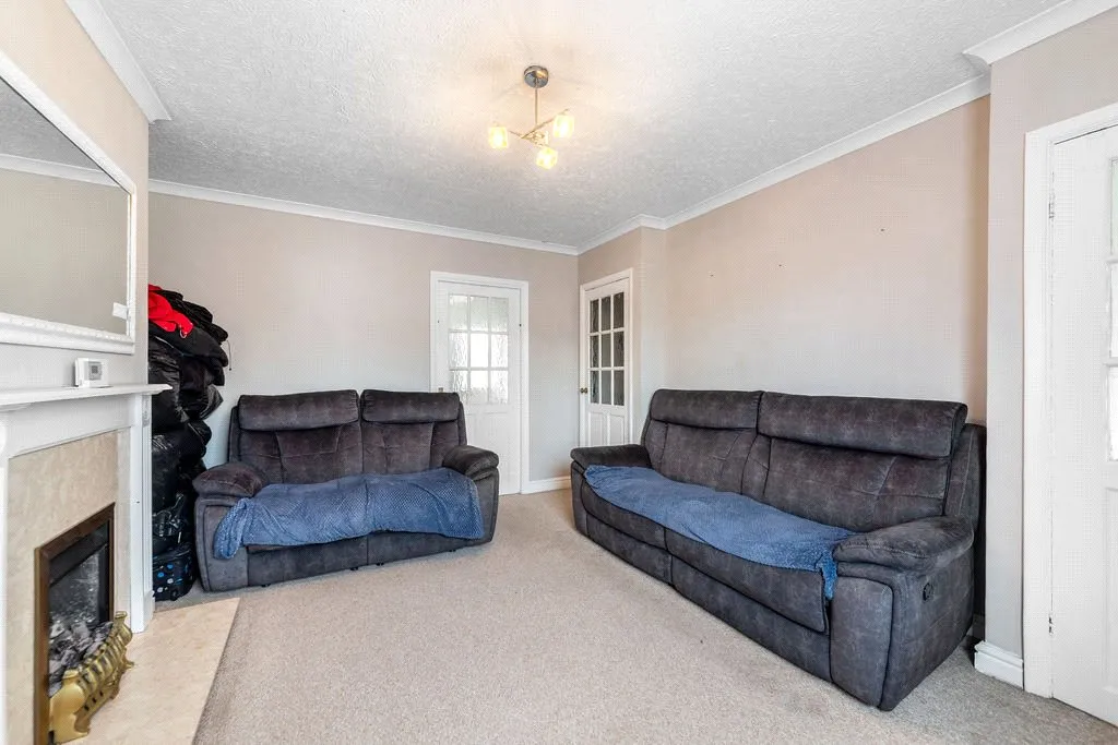 Gregory Avenue, Weoley Castle, Birmingham, B29 5DN, photo 3