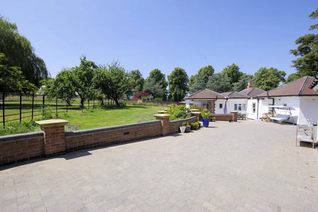 Measham Road, Ashby-de-la-Zouch, photo 35