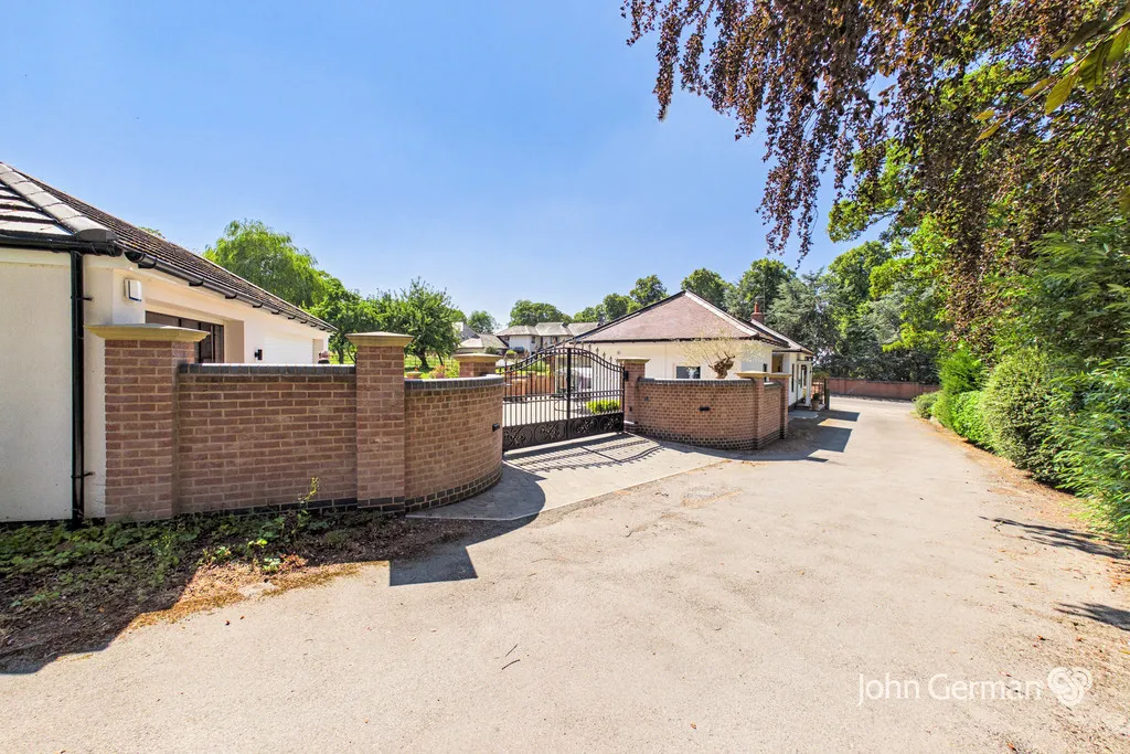 Measham Road, Ashby-de-la-Zouch, photo 37