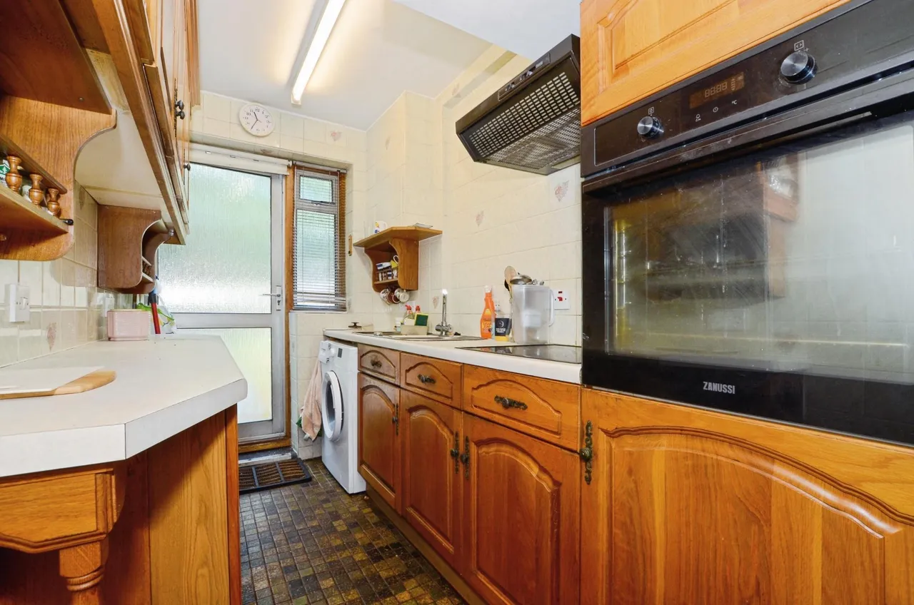 Horsecroft Road, Edgware, HA8, photo 5