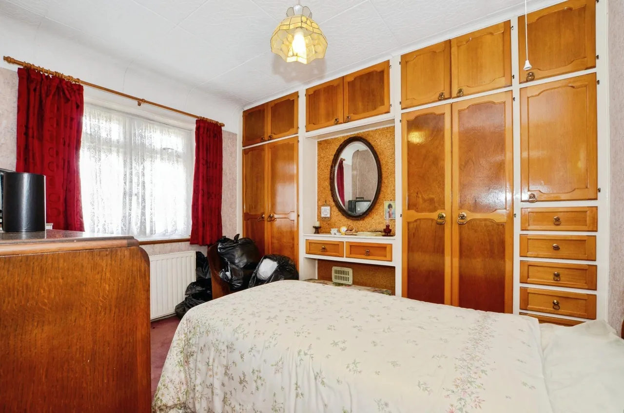 Horsecroft Road, Edgware, HA8, photo 11