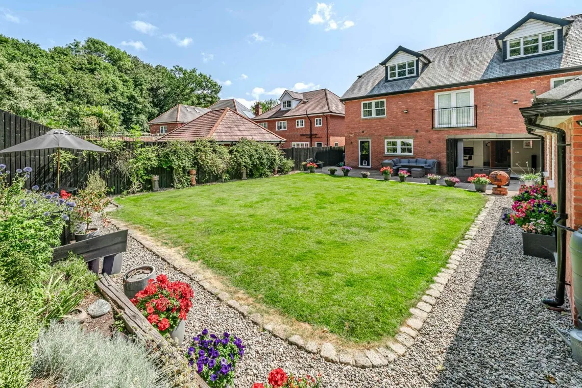 Farington Lodge Gardens, Farington, PR25, photo 39
