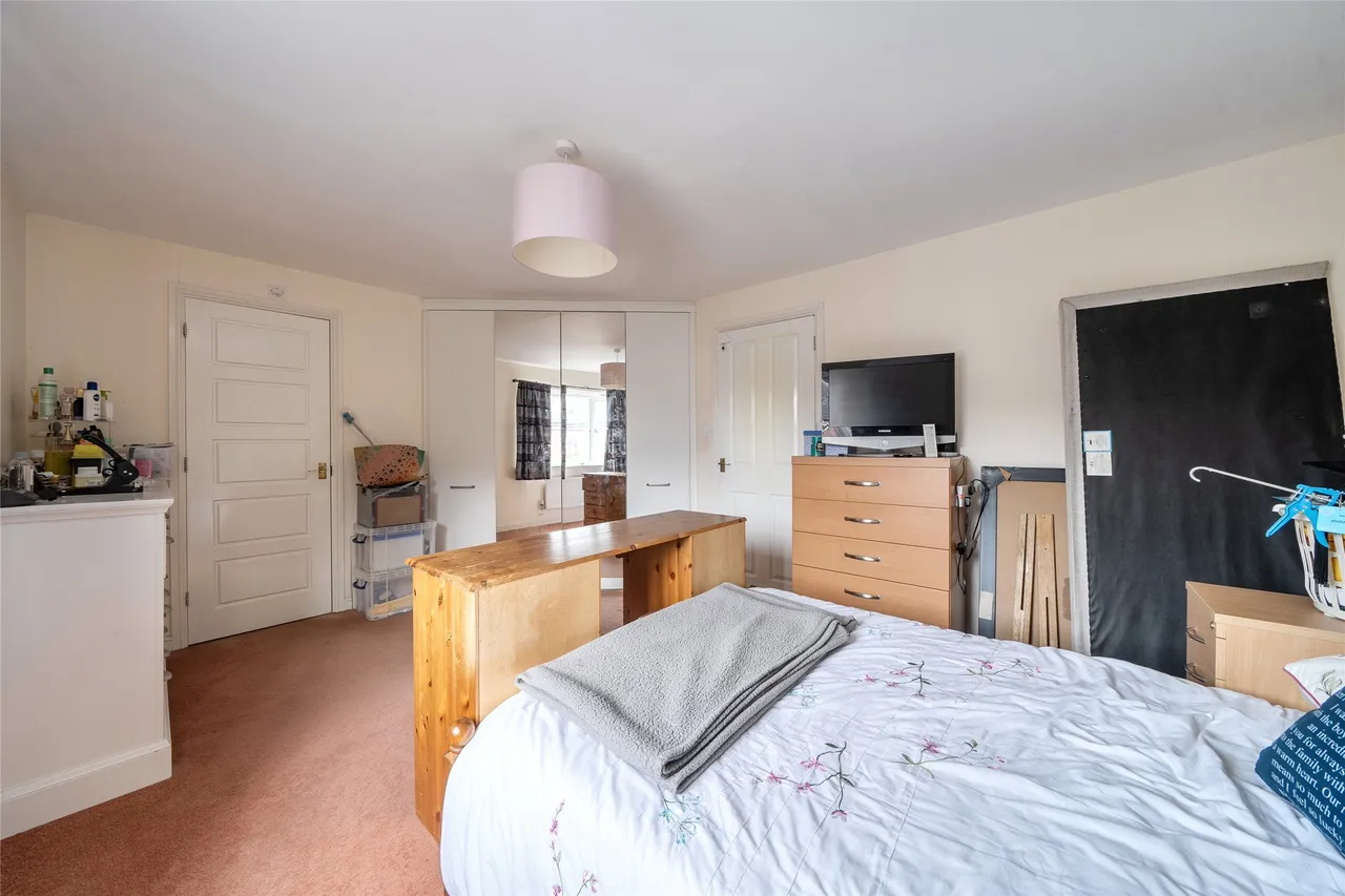 Holbeach Drive Kingsway, Gloucestershire, Quedgeley, GL2 2BF, photo 13