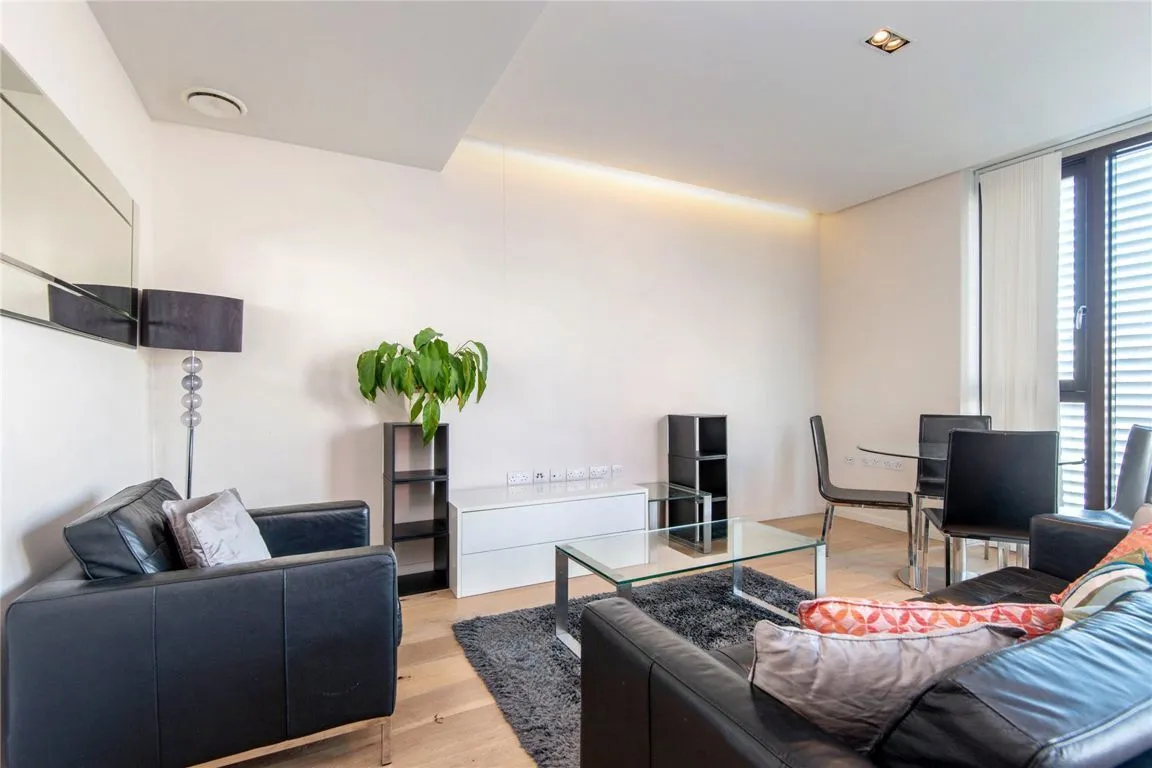 2 bed flat to rent — York Way, King's Cross