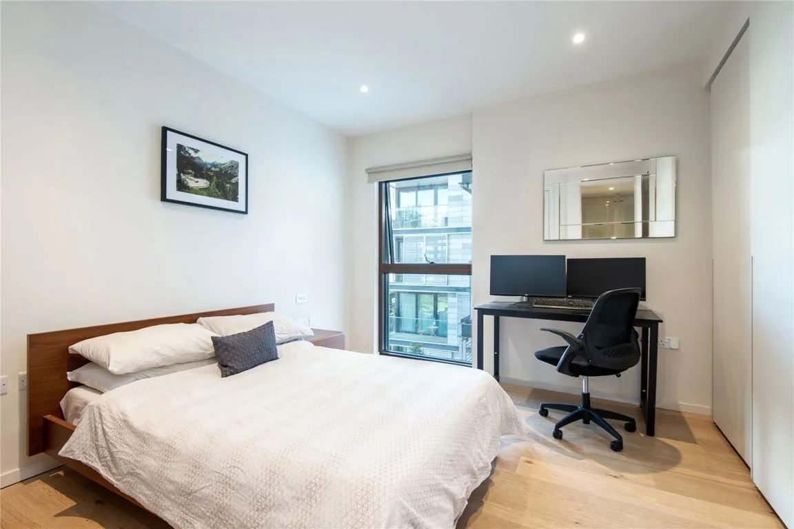 York Way, King's Cross, photo 7
