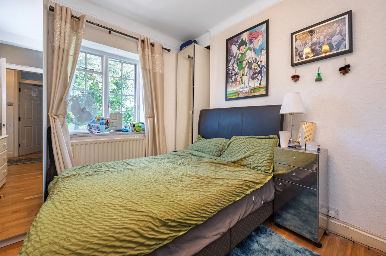 London, NW11, photo 9