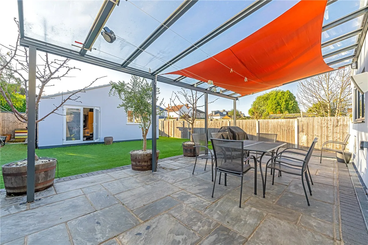 Waverley Avenue, Whitton, TW2 6DH, photo 13