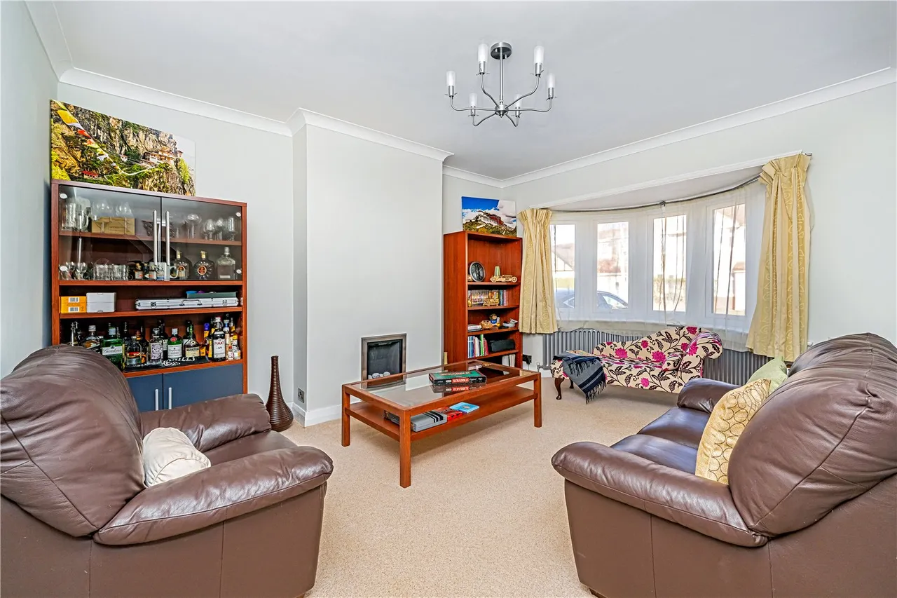 Waverley Avenue, Whitton, TW2 6DH, photo 6