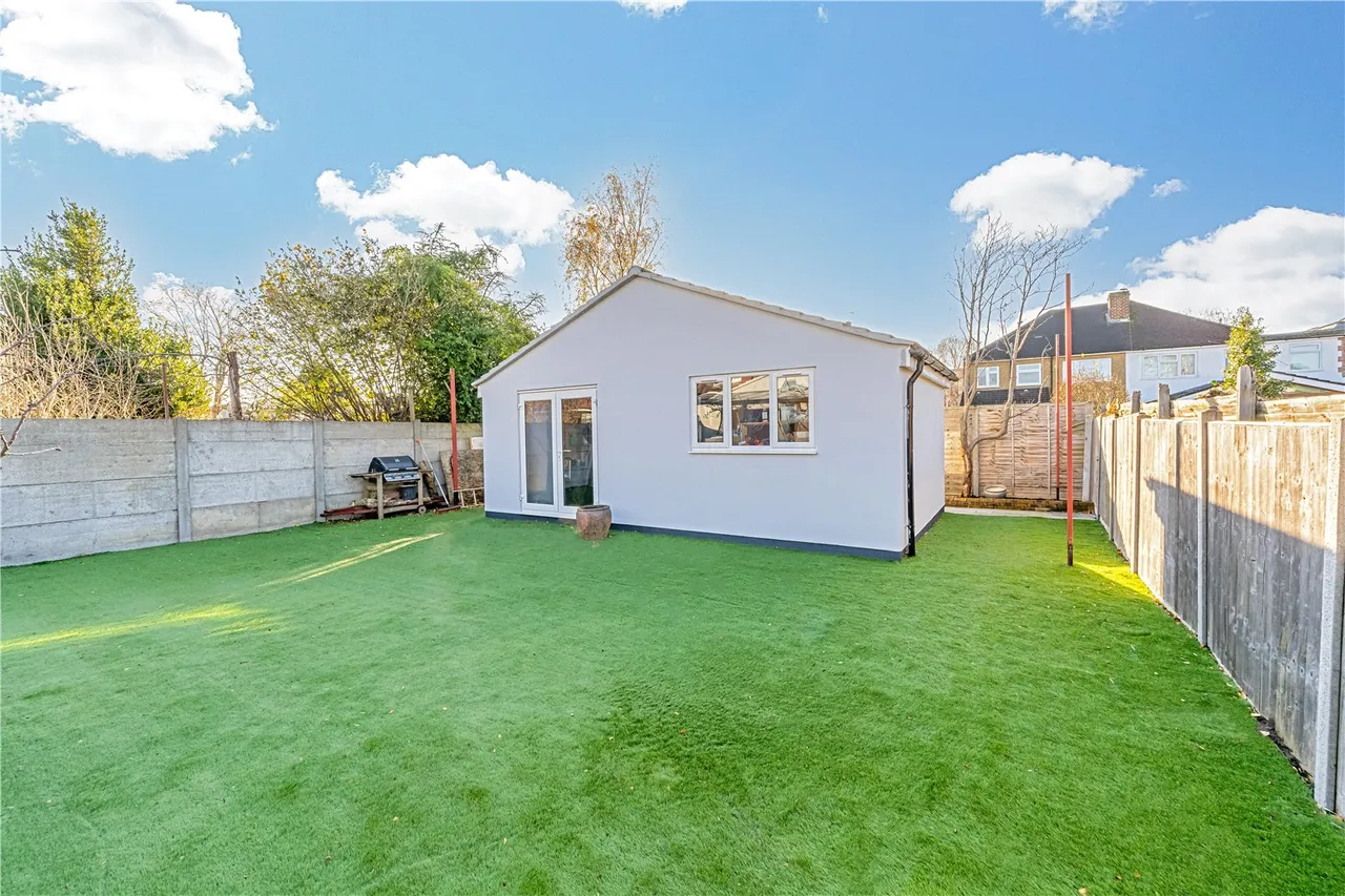 Waverley Avenue, Whitton, TW2 6DH, photo 11