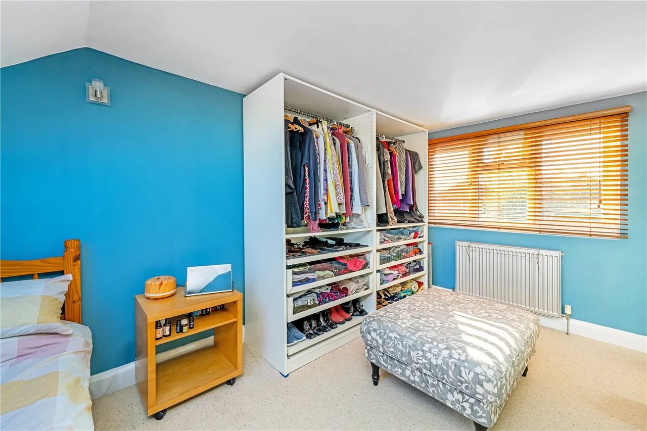 Waverley Avenue, Whitton, TW2 6DH, photo 8