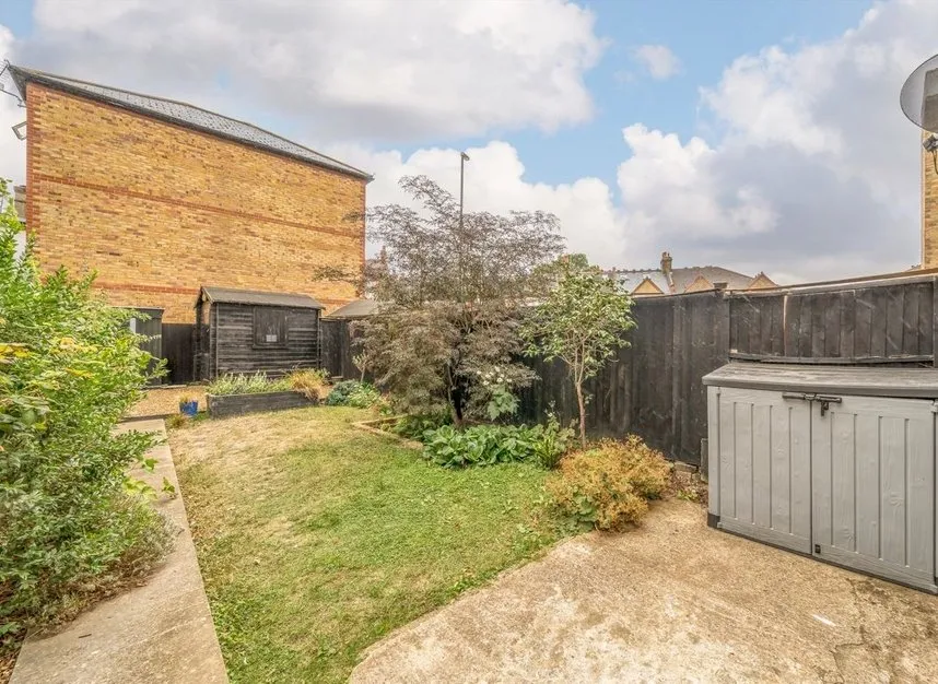 Blythe Vale, Honor Oak, SE6, photo 9