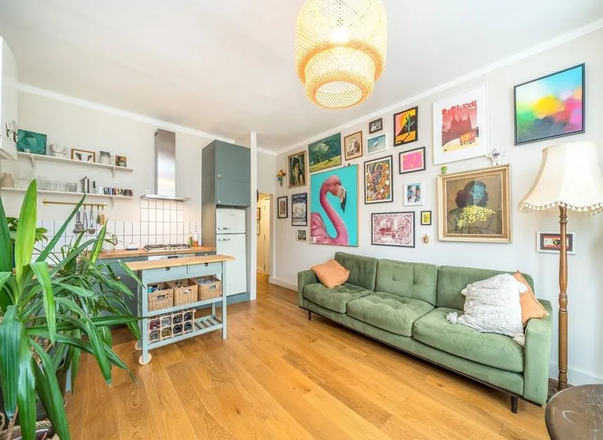 Blythe Vale, Honor Oak, SE6, photo 4