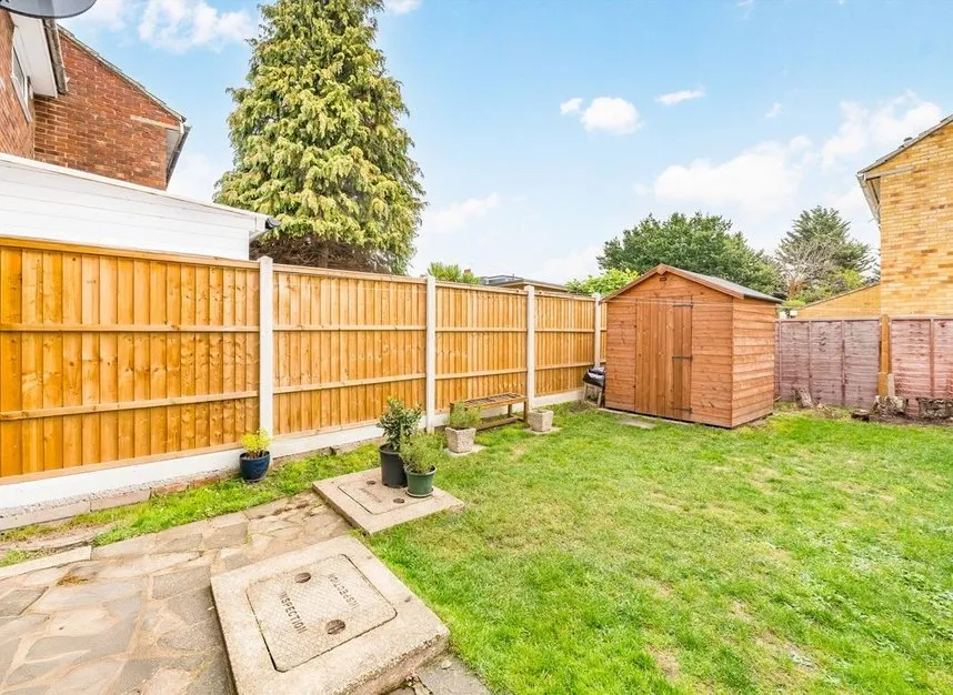 Channel Close, Hounslow, TW5, photo 5