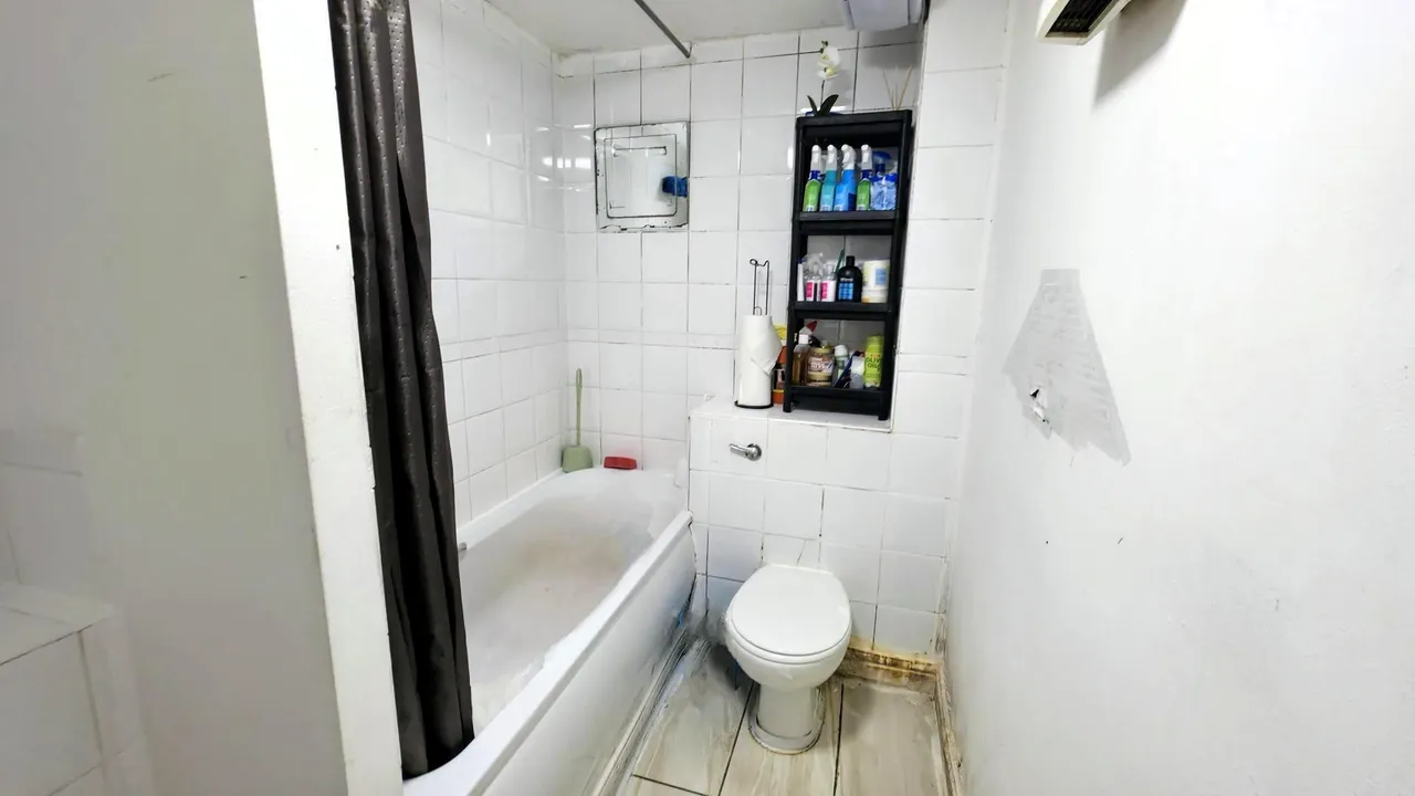 Hogg Lane, Grays, RM17, photo 11