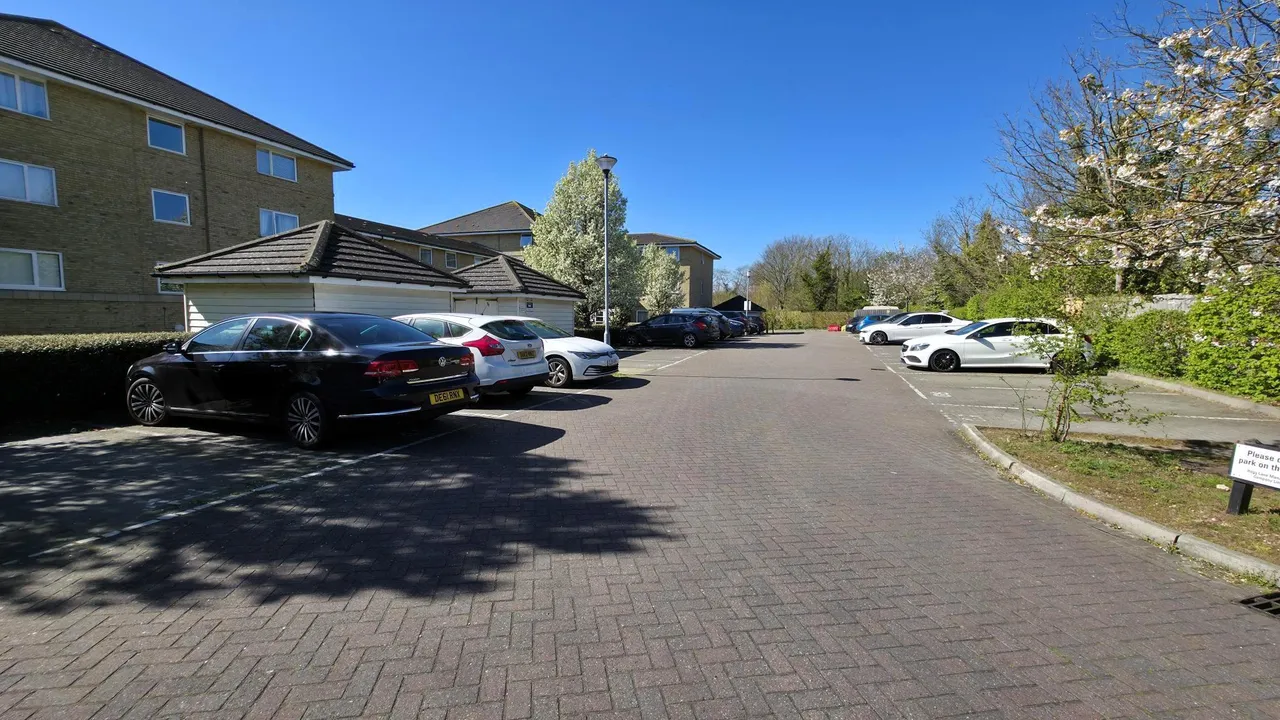 Hogg Lane, Grays, RM17, photo 12