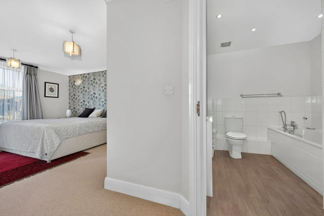 Keswick Road, London, SW15, photo 13