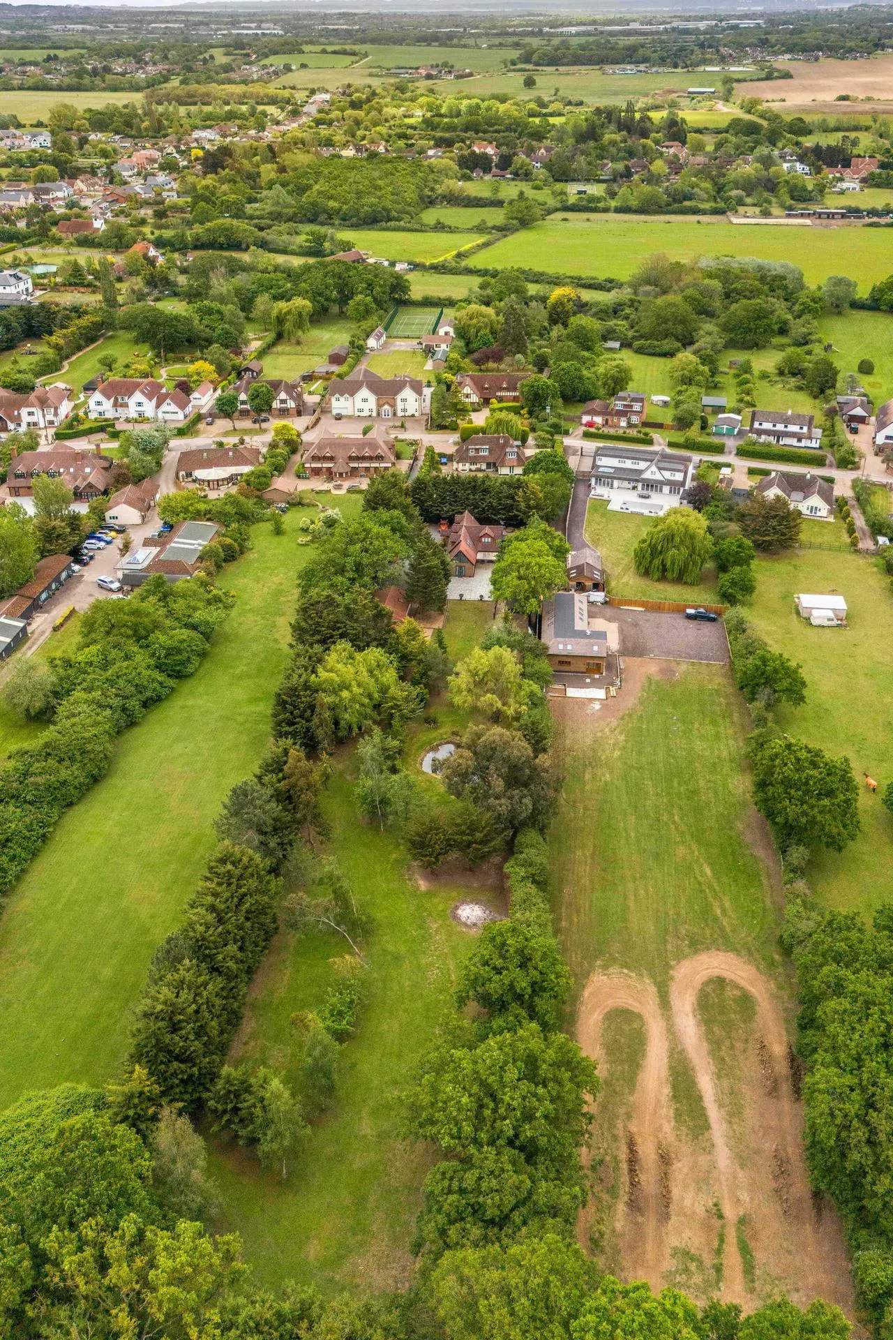 Ramsden Park Road, Ramsden Bellhouse, CM11, photo 43