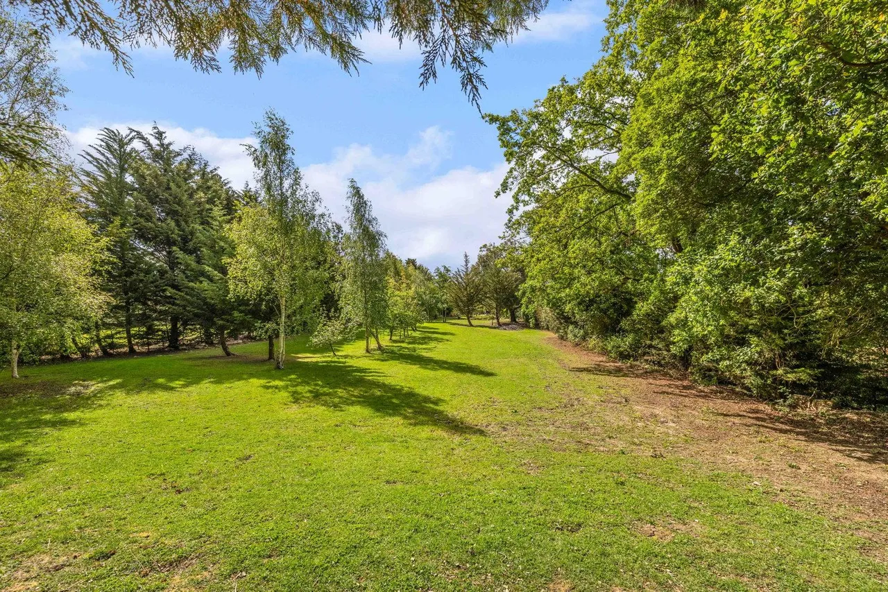 Ramsden Park Road, Ramsden Bellhouse, CM11, photo 38