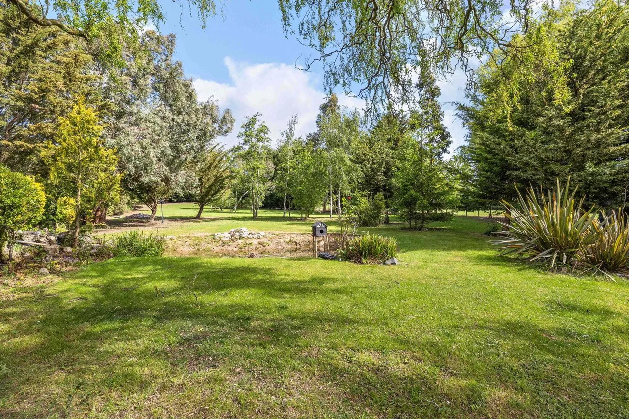 Ramsden Park Road, Ramsden Bellhouse, CM11, photo 41
