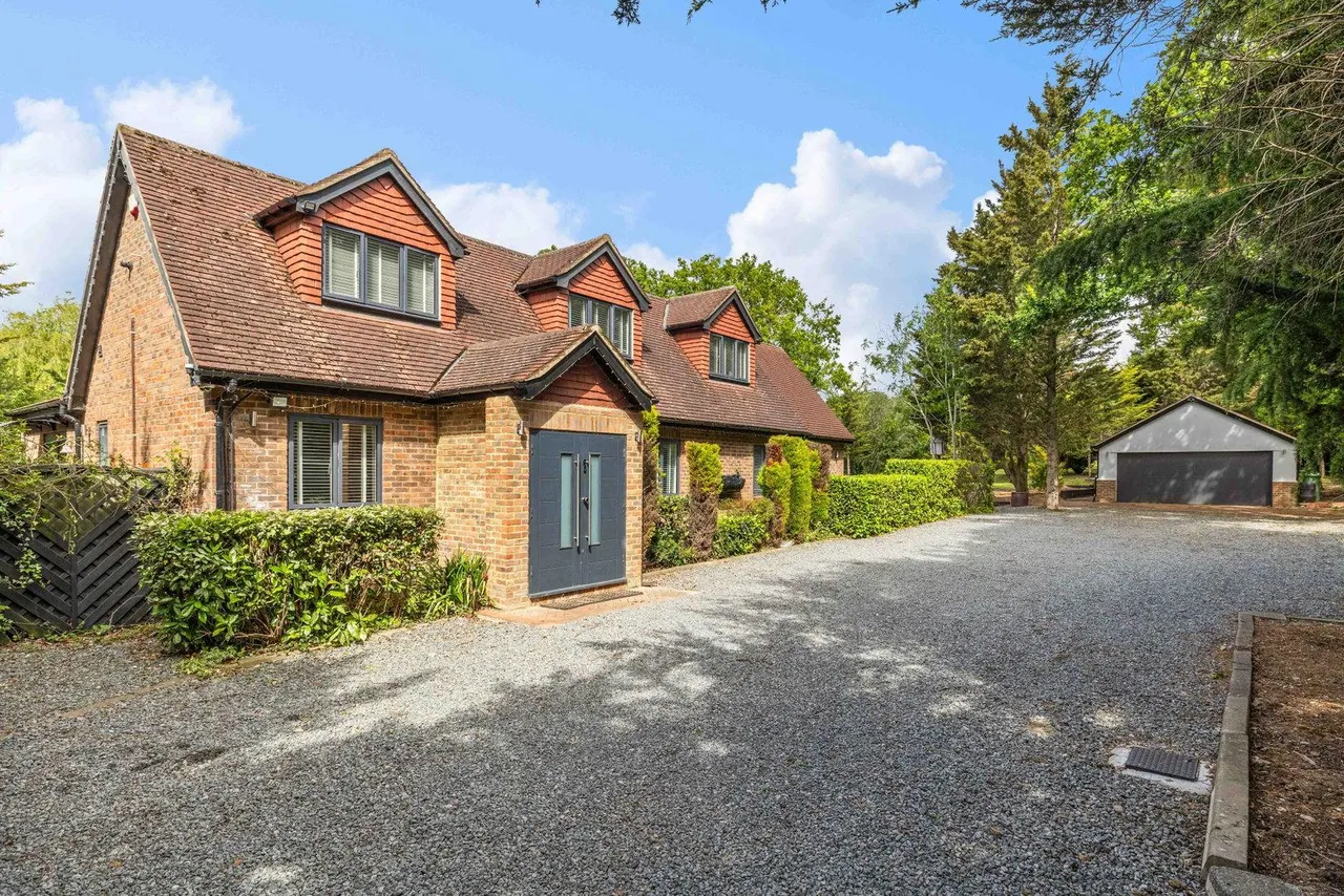 Ramsden Park Road, Ramsden Bellhouse, CM11, photo 44