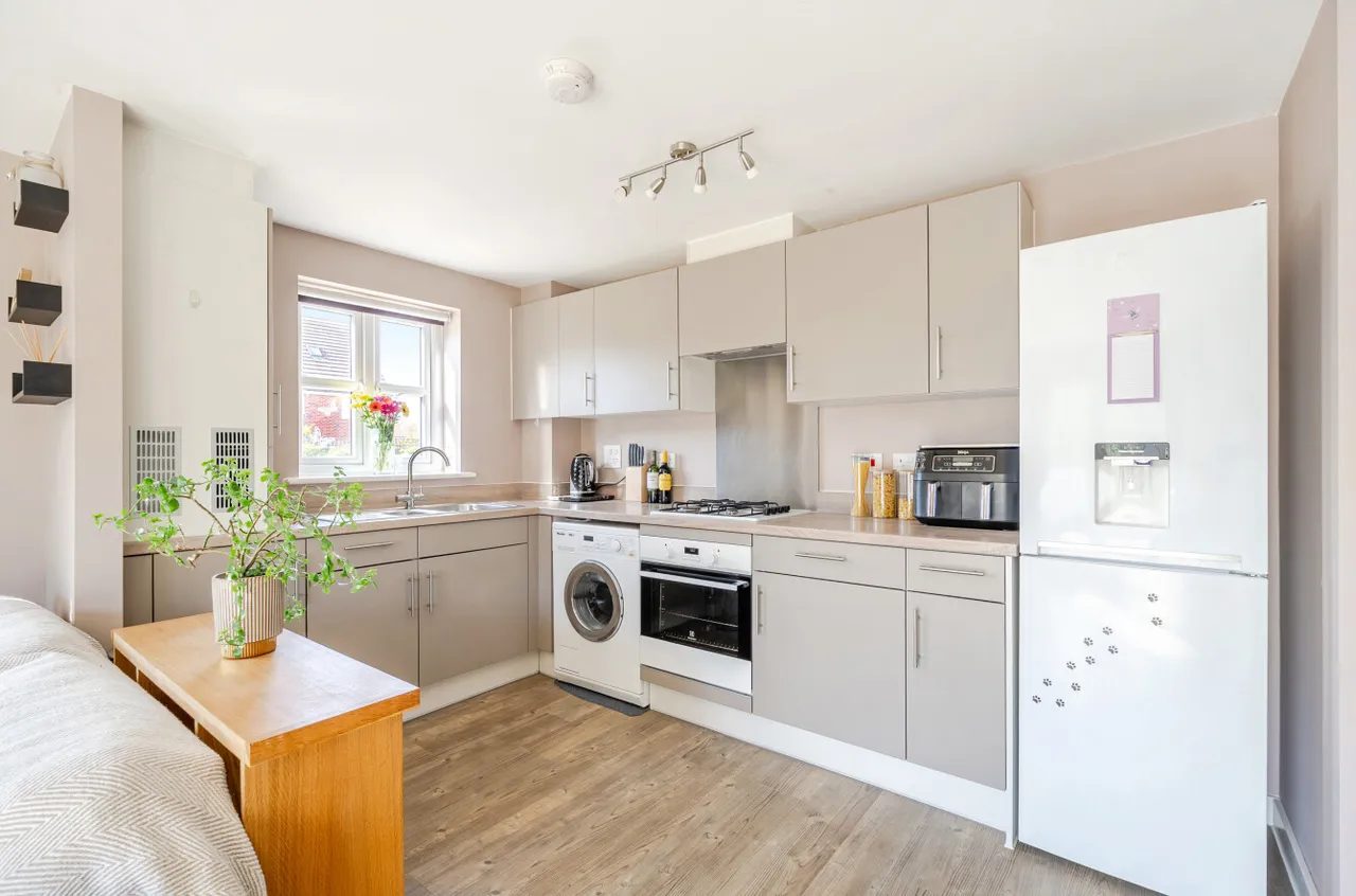 Amsbridge Crescent, Wick, BN17, photo 5