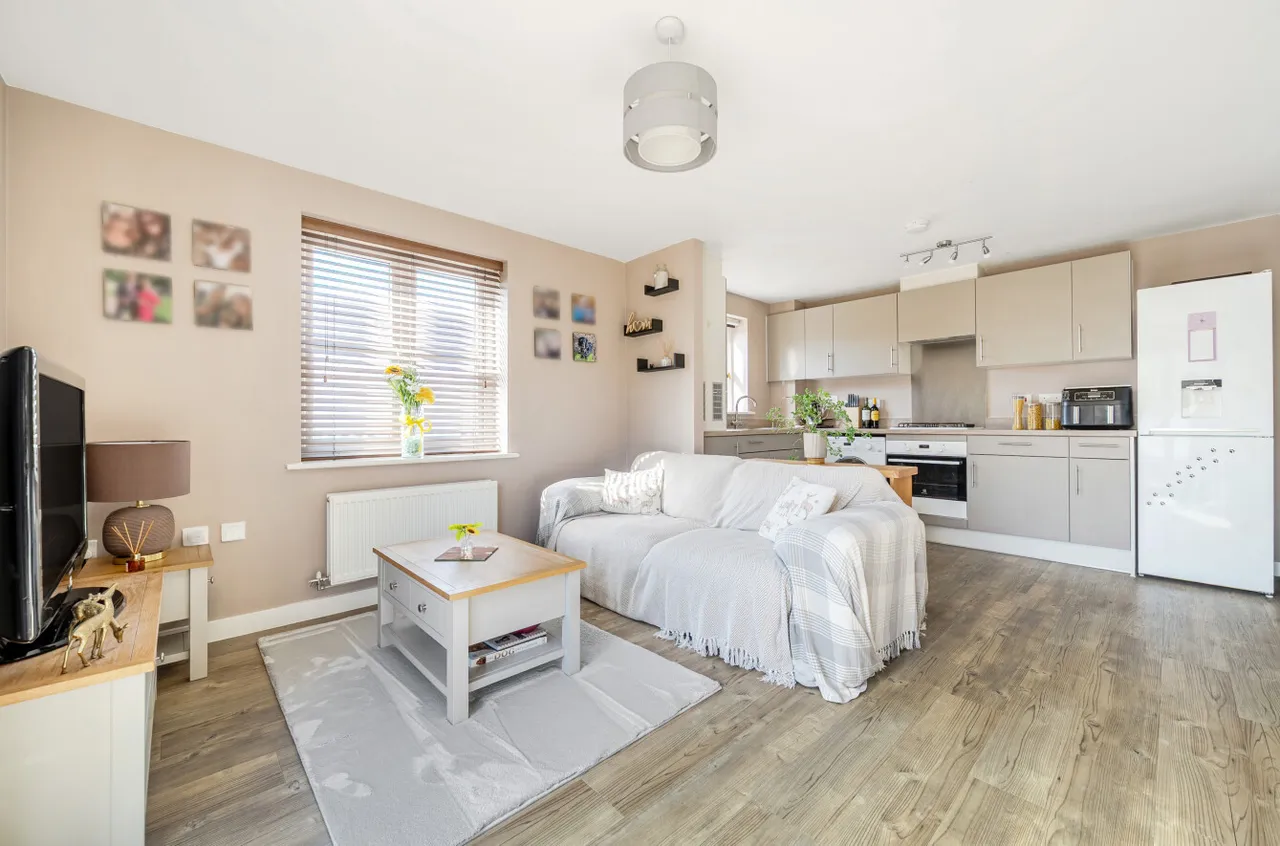 Amsbridge Crescent, Wick, BN17, photo 3