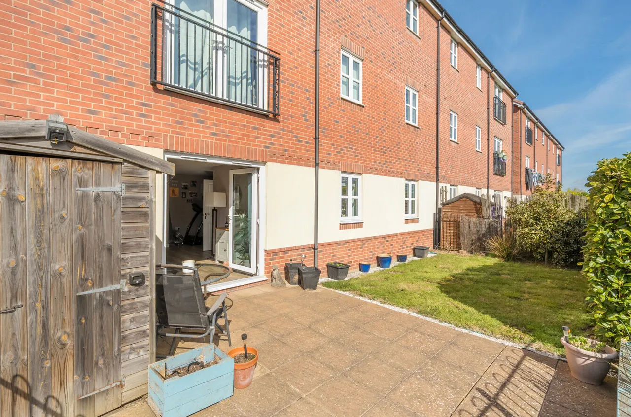 Amsbridge Crescent, Wick, BN17, photo 11