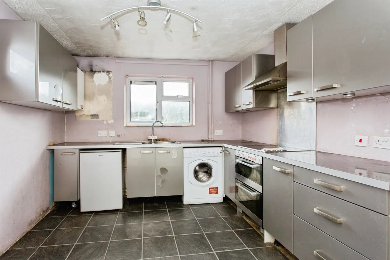 Highwood Crescent, Gazeley, CB8, photo 3