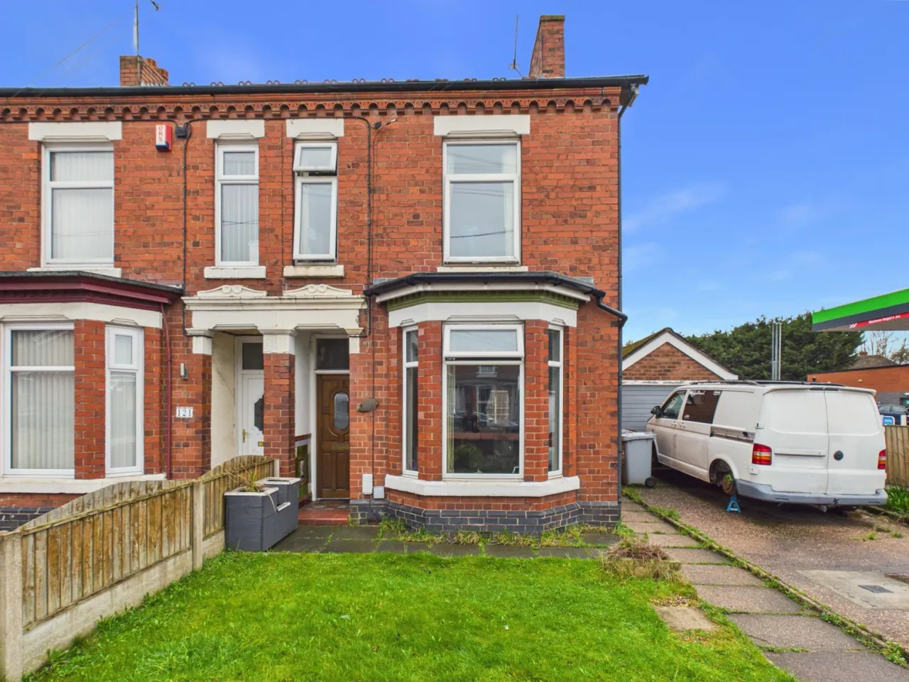 3 bed property for sale, Bradfield Road, Crewe