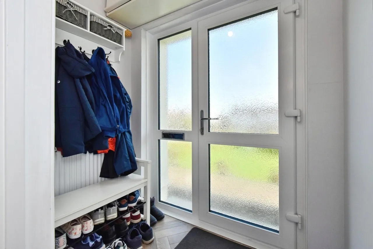 Hendre Road, Tycroes, SA18, photo 15