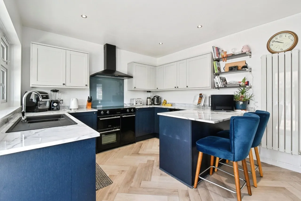 Hendre Road, Tycroes, SA18, photo 5