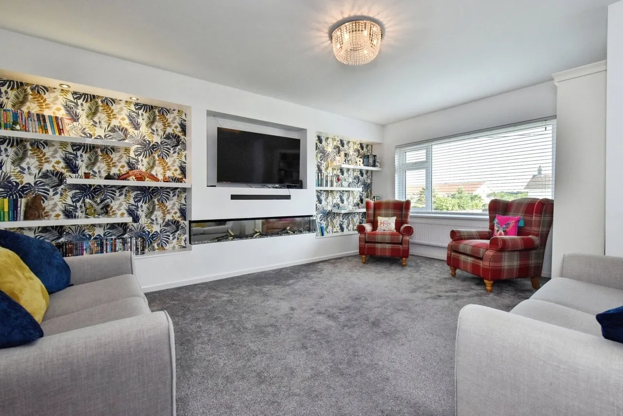 Hendre Road, Tycroes, SA18, photo 9