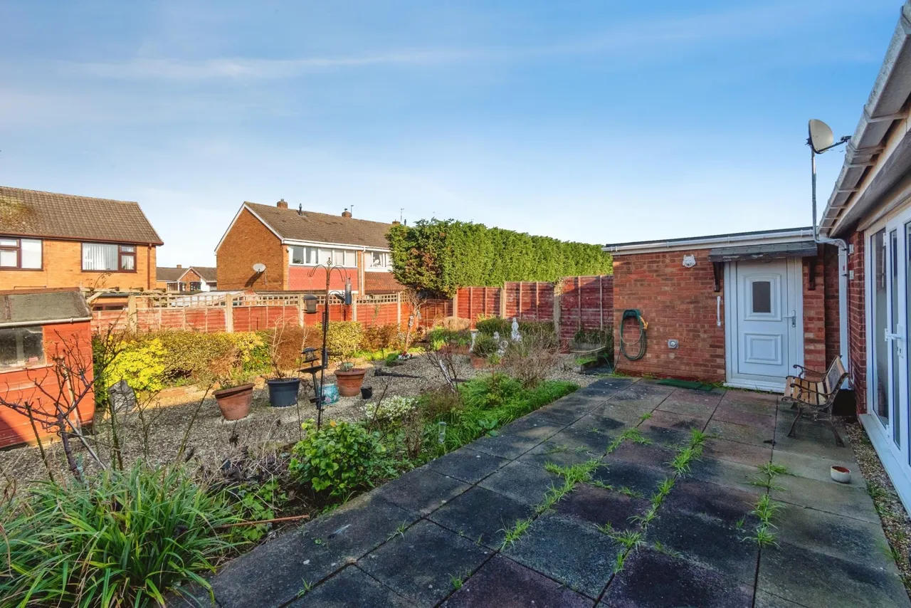 Colliers Close, Summer Hayes, WV12, photo 4