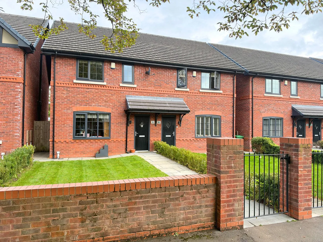 3 bed house for sale, Ferndown Road, Manchester