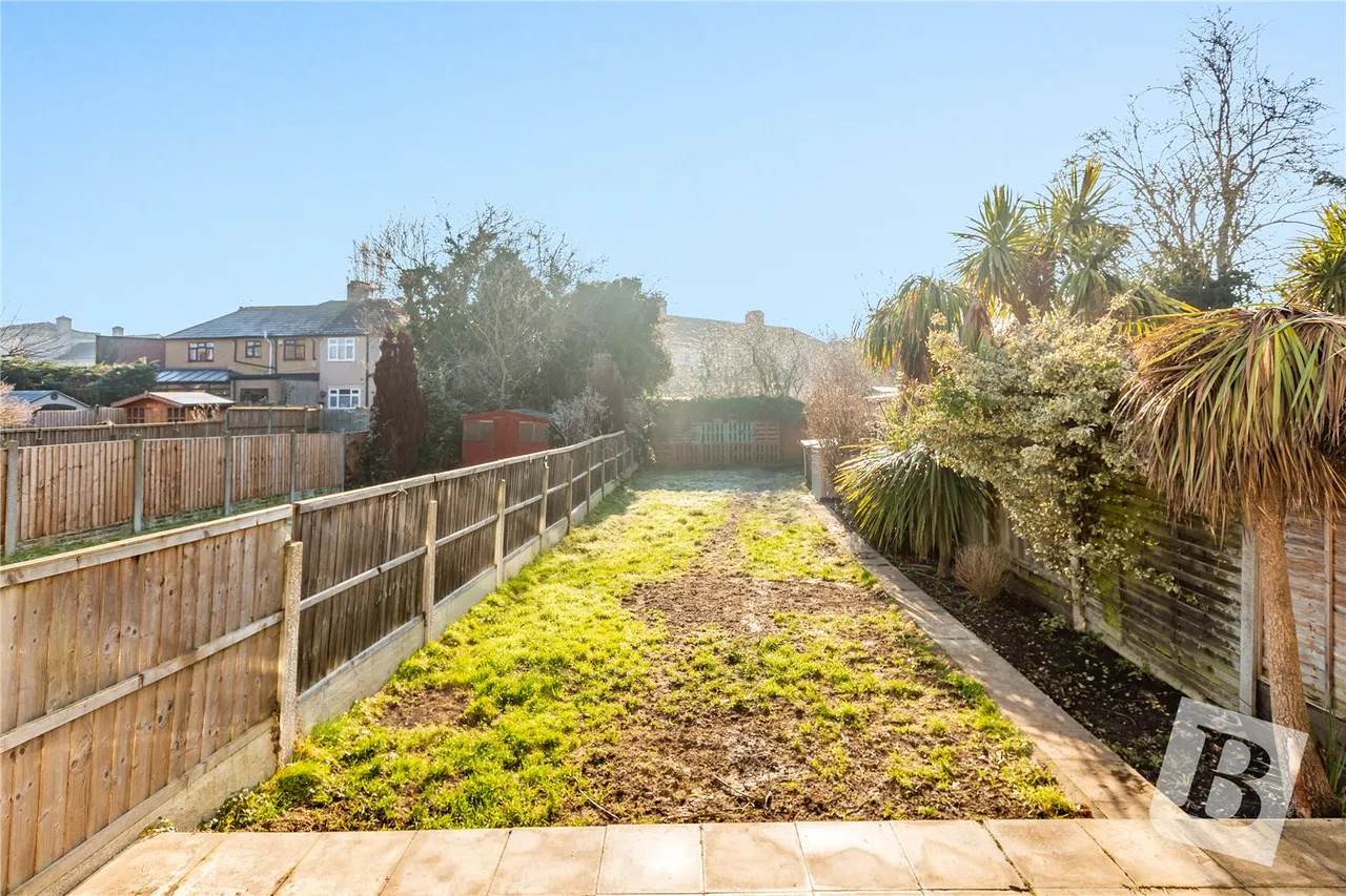 Hornchurch, RM12, photo 4