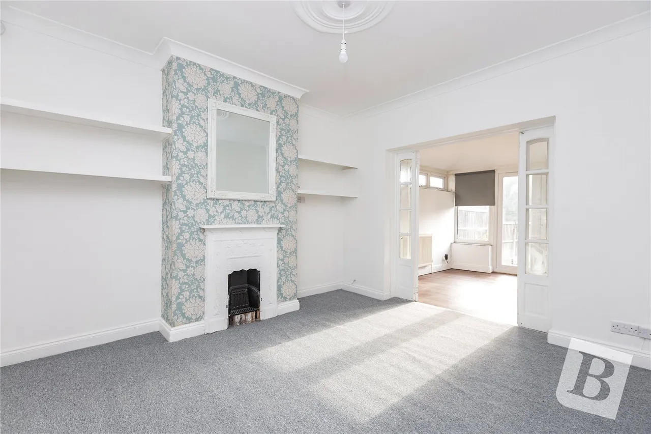 Hornchurch, RM12, photo 8