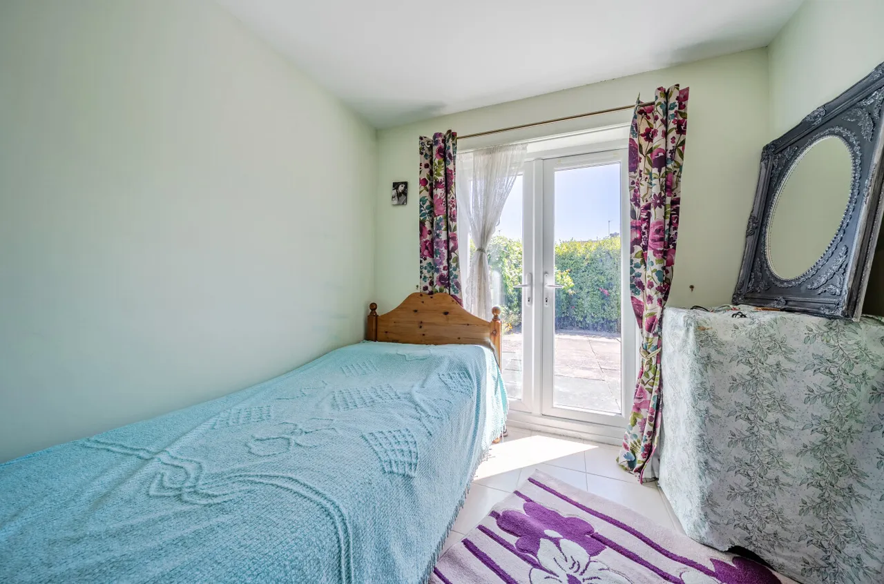 Lawrence Avenue, Rustington, BN16, photo 6