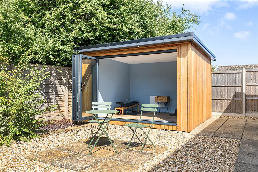 Hendrie Road, Holt, photo 17