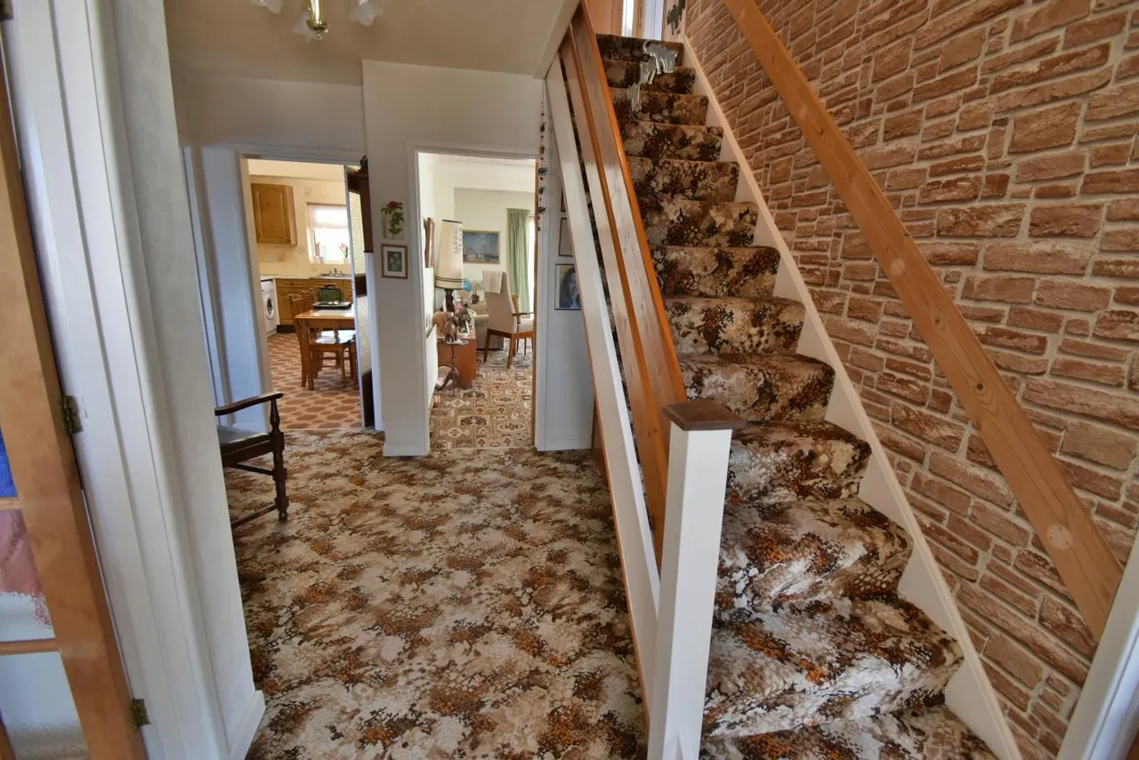 Clayford Avenue, BH22, photo 14