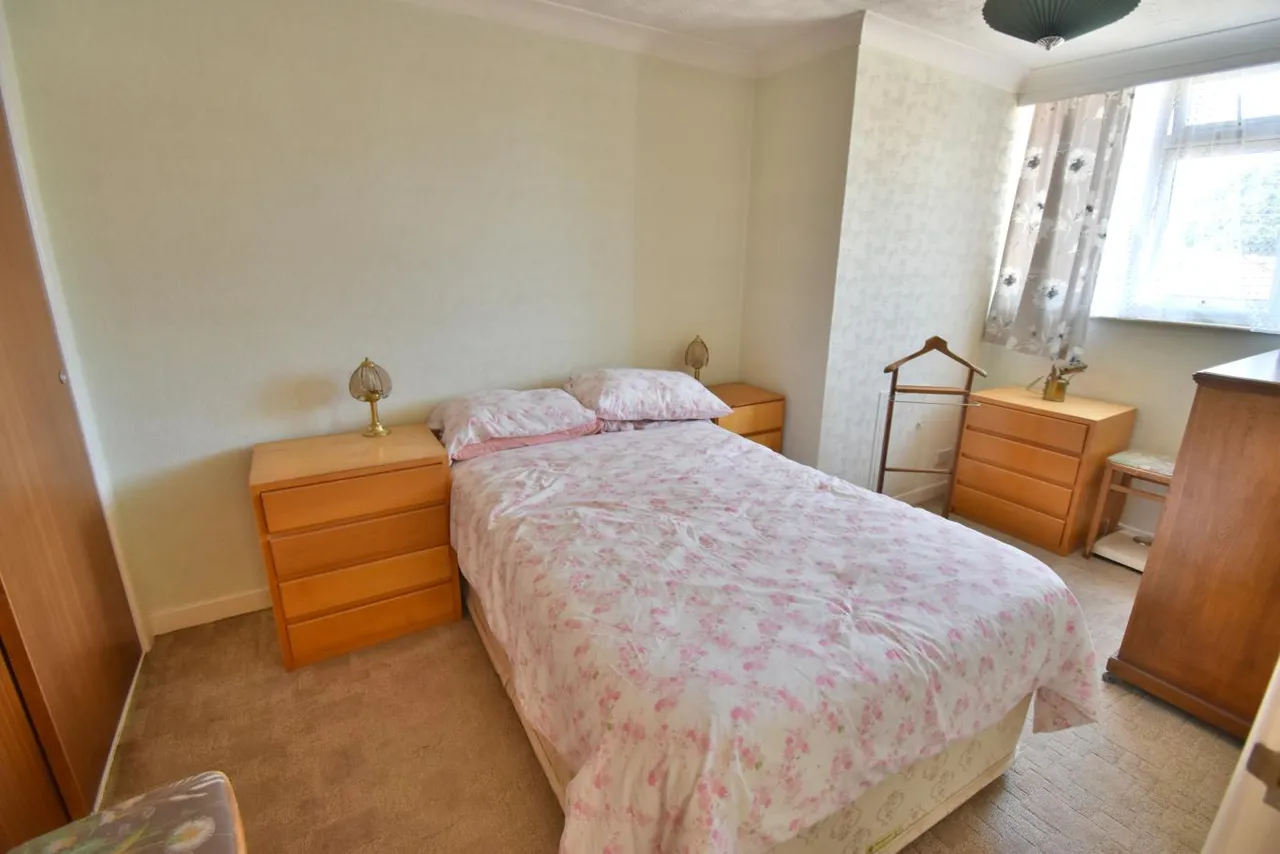 Clayford Avenue, BH22, photo 19