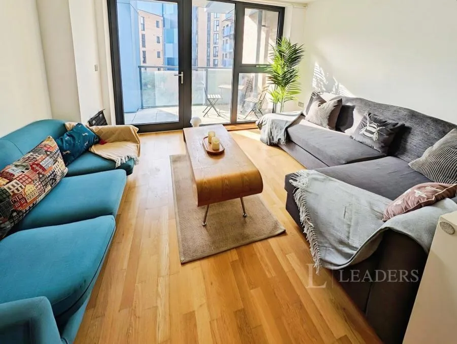 2 bed flat for sale, Parkside Avenue, SE10