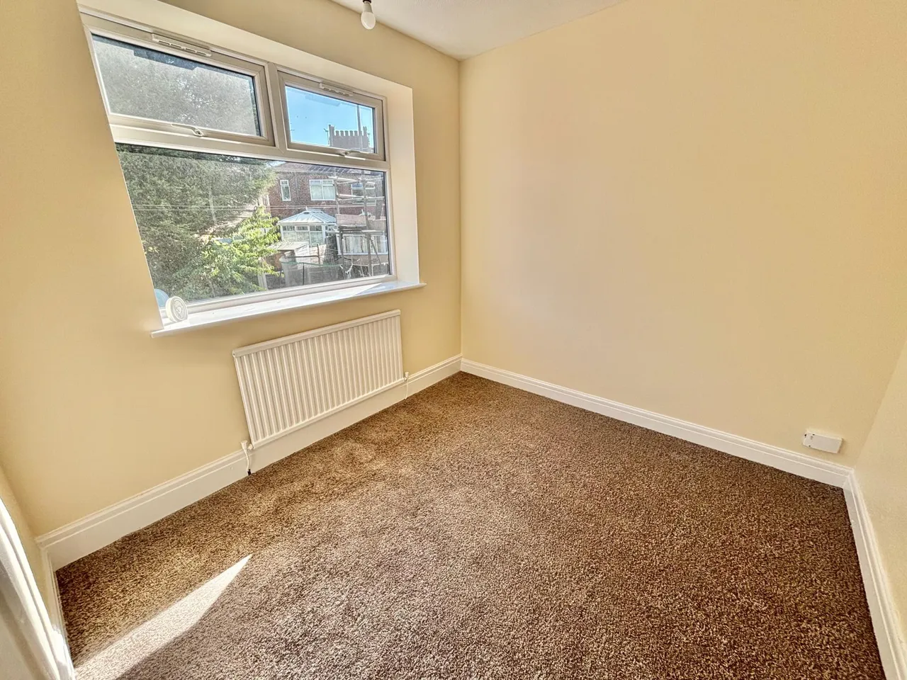 Suffolk Street, Oldham, OL9, photo 9