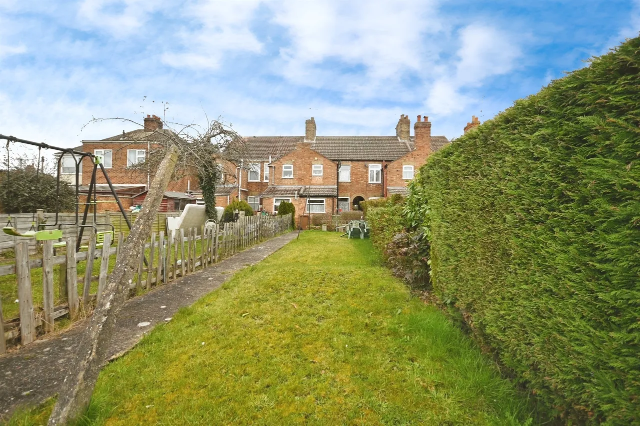 Churchfield Road, Peterborough, PE4, photo 2