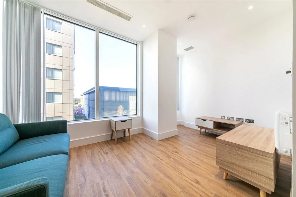 flat to rent, Westgate House, Ealing