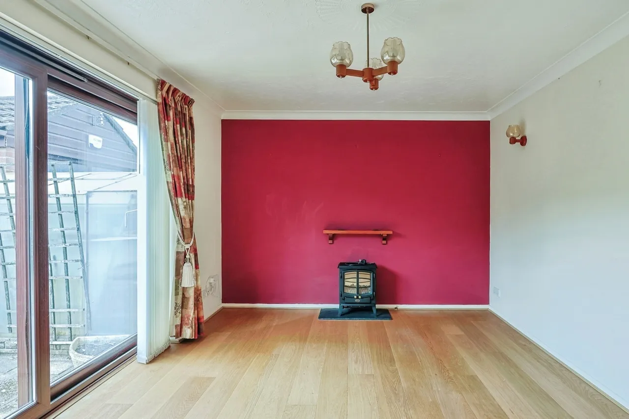High Howe Gardens, Bearwood, BH11, photo 10