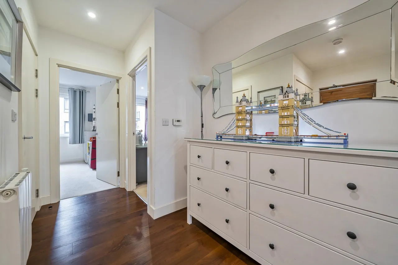 Dowding Drive, SE9, photo 22